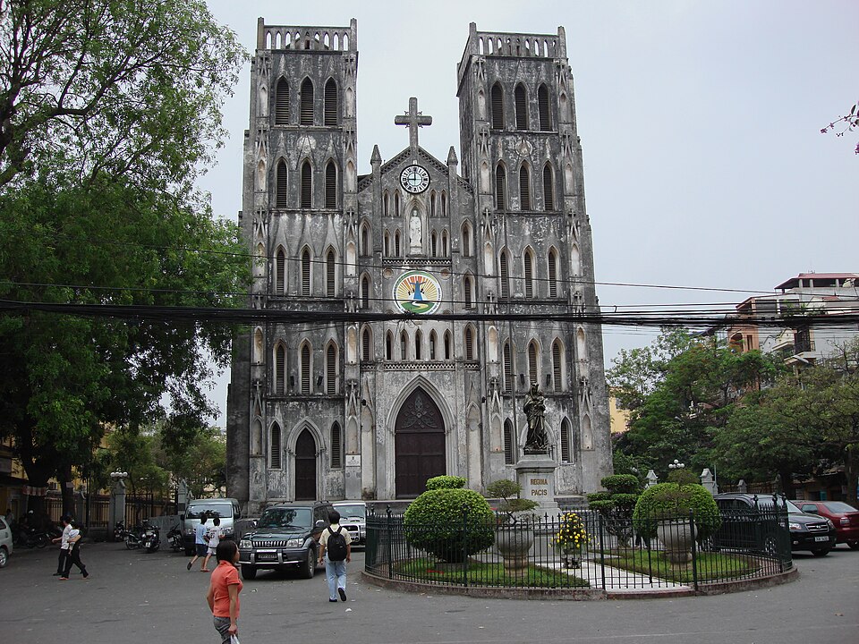 St Joseph’s Cathedral · a quiet city moment